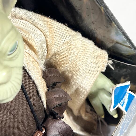 Star Wars Electronic Ask Yoda Talking Figure 24 Phrases Hasbro Working 2004 - Picture 9 of 9